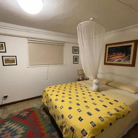 펜션 Casa Alice - Tranquilla Casa Con Giardino 보르디게라