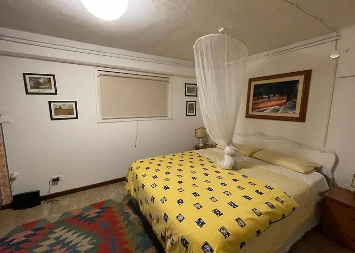 Feriehus Casa Alice - Tranquilla Casa Con Giardino Bordighera